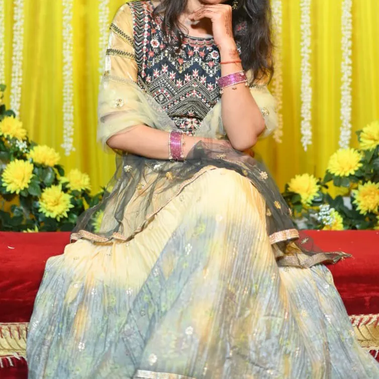 Lahnga choli, partywear