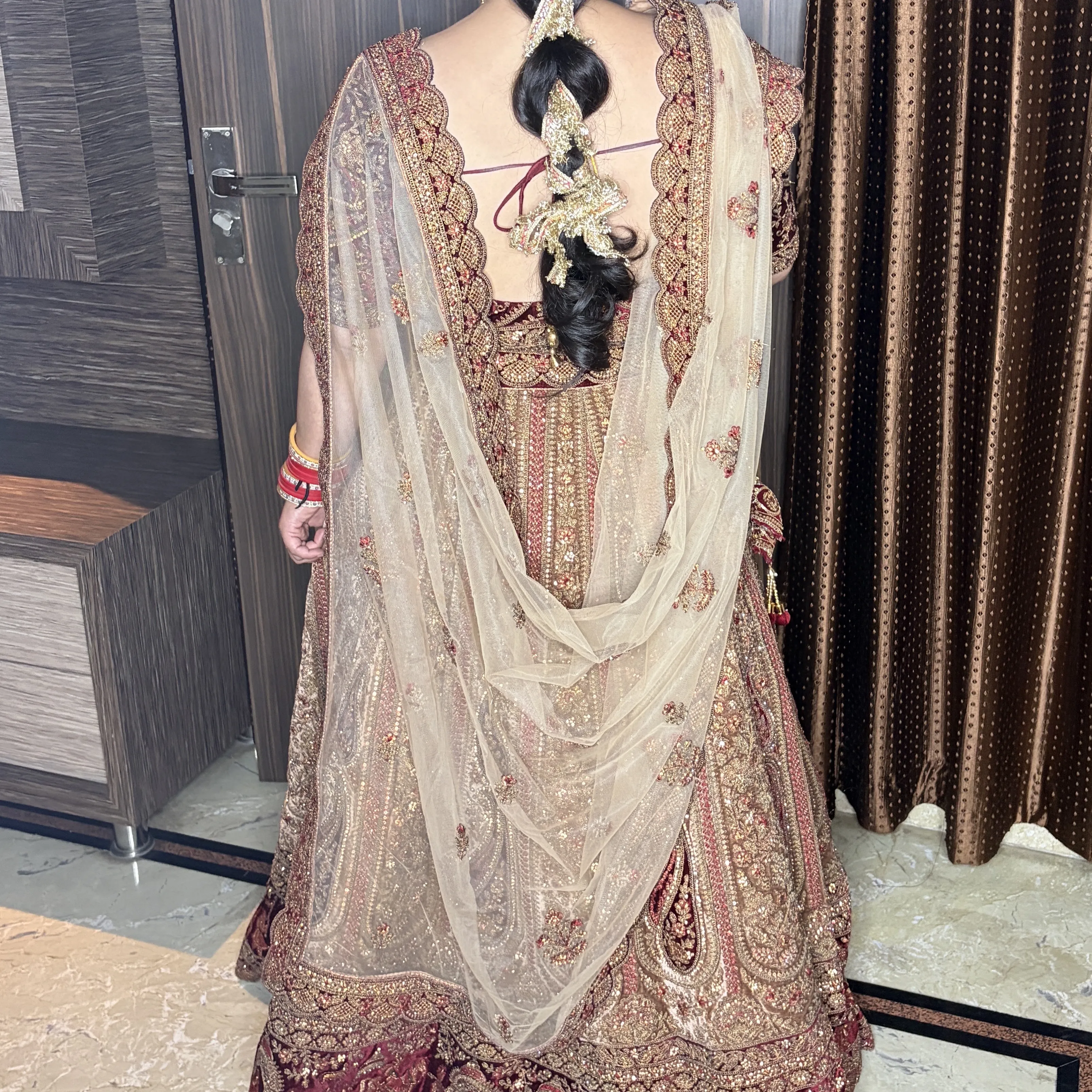 Bridal lehnga on rent — 3