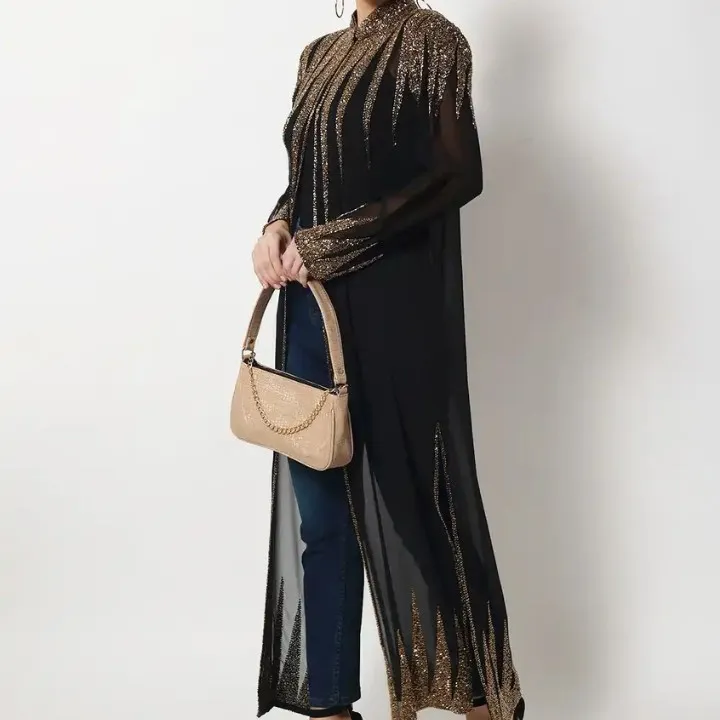 Stylisht shrug for women. — 3