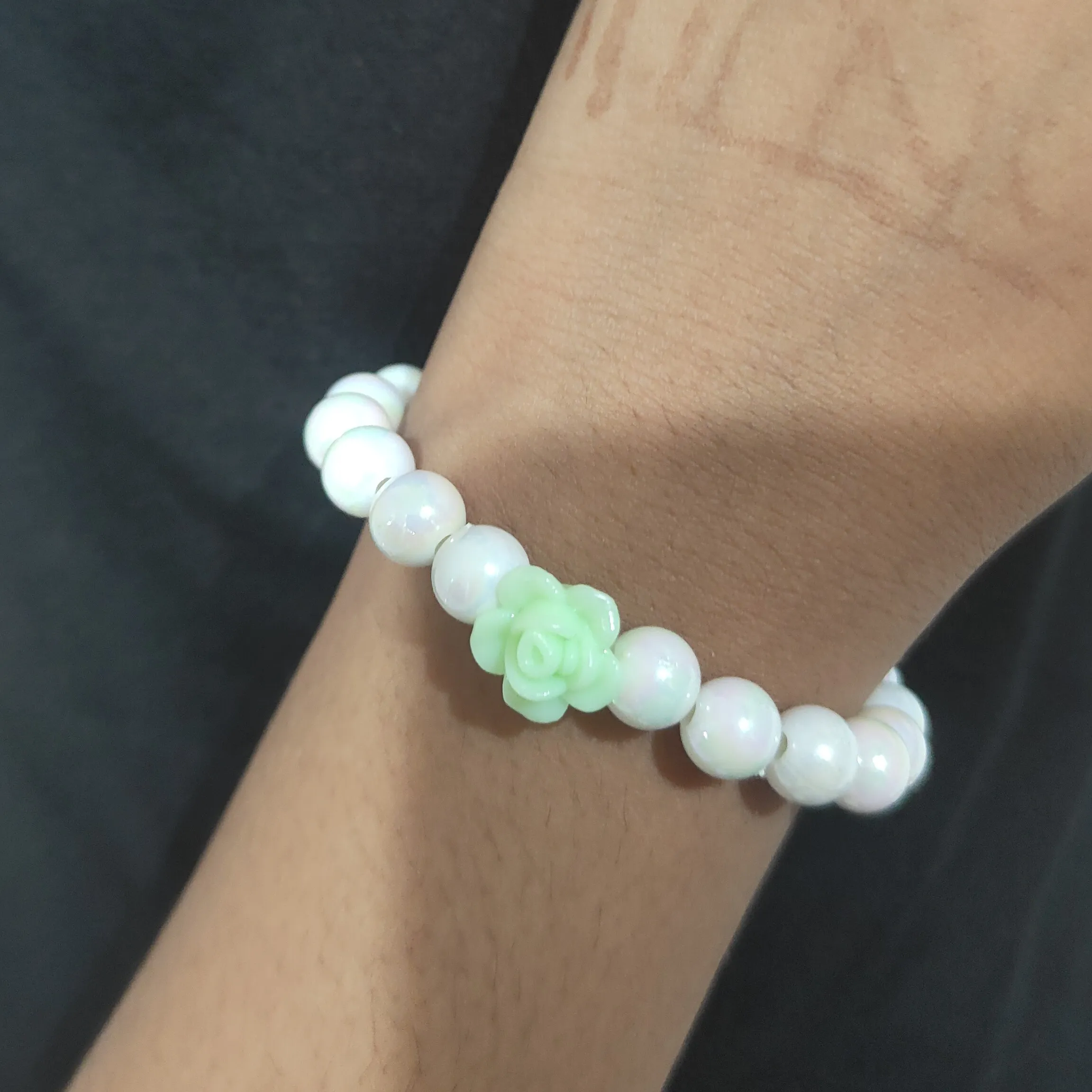 Girls wearing bracelet — 2