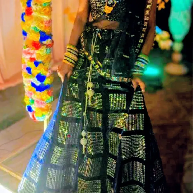 Navy blue lehenga and choli and stitched blouse — 4
