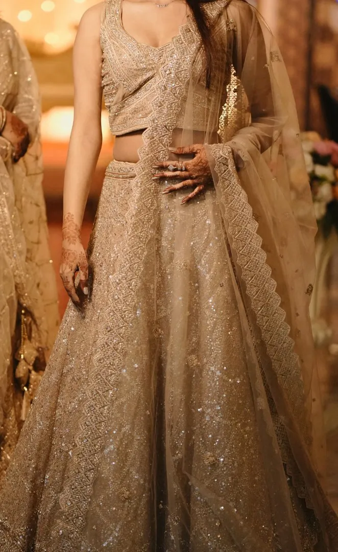 Shimmery golden lehnga — 3